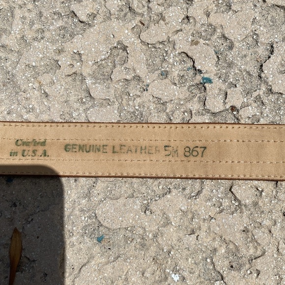 Woven southwestern style belt multi colored with gold tone buckle M to L - Picture 8 of 8